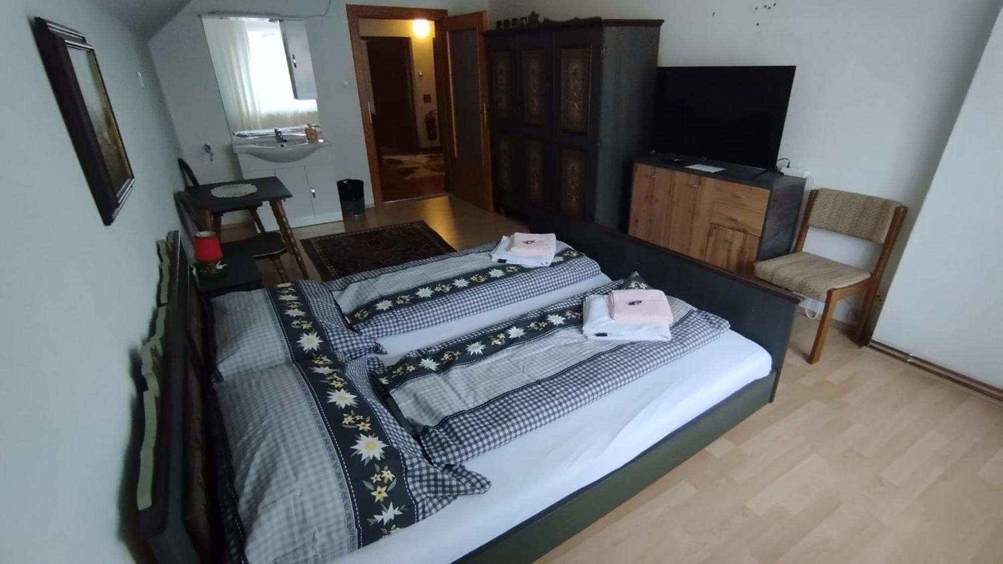 Steinadler Apartman Dog-Friendly, Quiet, Garden House With Private Parking And Beautiful Views Apartamento Murau Exterior foto